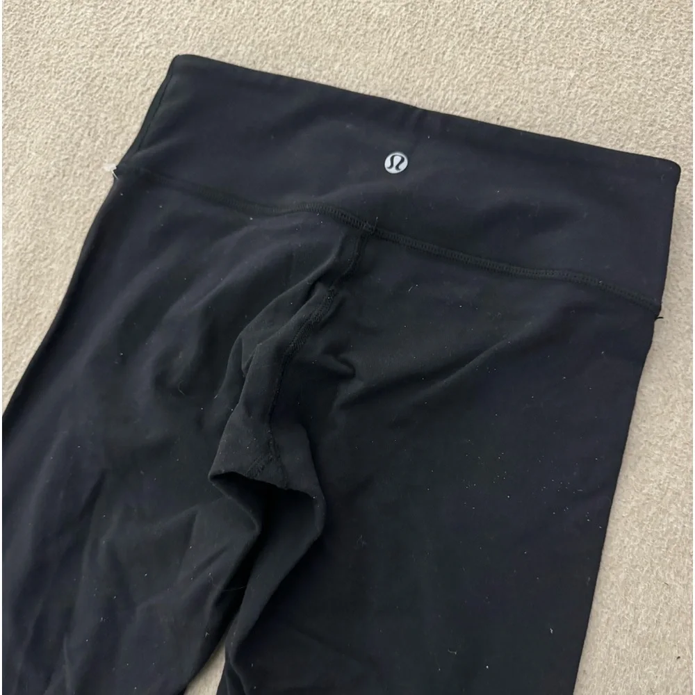 LuluLemon Black Fast and Free Capri Leggings Women Size 4 Gym Workout